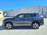 New 2025 Mitsubishi Outlander SE image 2