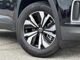 New 2025 Volkswagen Atlas SE image 2
