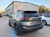 Used 2024 Nissan Rogue SV image 4