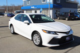 Used 2023 Toyota Camry LE image 5