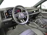 Used 2025 Porsche Cayenne image 4