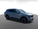 Used 2024 Kia Sorento S image 2