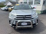 Used 2017 Toyota Highlander XLE image 4