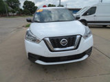 Used 2020 Nissan Kicks S image 3