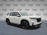New 2025 Honda Pilot EX-L image 2