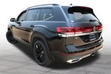 New 2025 Volkswagen Atlas SE image 6
