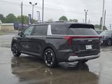 New 2025 Kia Carnival EX image 4