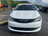 Used 2022 Chrysler Voyager LX image 3