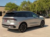 New 2025 Lincoln Nautilus Reserve image 2