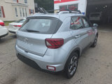 Used 2021 Hyundai Venue SEL w/ Premium Package image 5