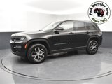 Used 2023 Jeep Grand Cherokee Limited image 3