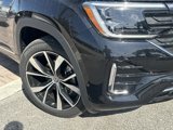 New 2025 Volkswagen Atlas SEL Premium R-Line image 2