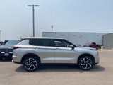 Used 2023 Mitsubishi Outlander SE image 4