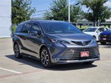 New 2025 Toyota Sienna Platinum image 2