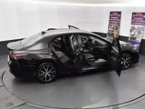 Used 2023 Toyota Camry SE image 6