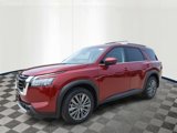 New 2025 Nissan Pathfinder SL image 2