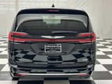 New 2025 Chrysler Pacifica Select image 5
