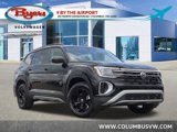 New 2025 Volkswagen Atlas Peak Edition SE image 1