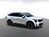 Used 2024 Kia Sorento S image 2