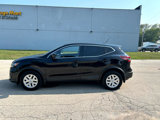 Used 2020 Nissan Rogue Sport S image 4