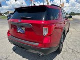 Certified 2022 Ford Explorer XLT w/ Equipment Group 202A image 3