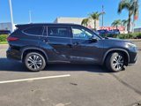 Used 2021 Toyota Highlander XLE image 4