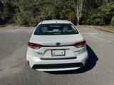 Used 2022 Toyota Corolla LE image 4
