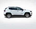 Used 2022 Jeep Compass Latitude image 4