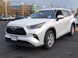 Certified 2023 Toyota Highlander LE image 4