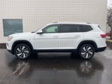 New 2025 Volkswagen Atlas SEL image 2