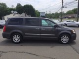 Used 2016 Chrysler Town & Country Touring w/ Driver Convenience Group image 4