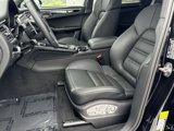 Certified 2025 Porsche Macan S image 5