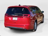 New 2025 Chrysler Pacifica Select image 3