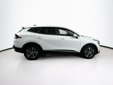 Used 2024 Kia Sportage EX image 4