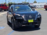 New 2025 Nissan Rogue Platinum image 3