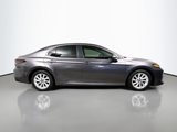 Used 2023 Toyota Camry LE image 3