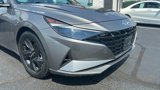 Used 2022 Hyundai Elantra Blue image 2