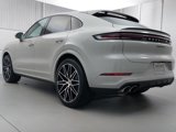 Used 2024 Porsche Cayenne S image 3