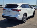Certified 2022 Toyota Highlander XLE image 4