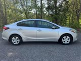 Used 2017 Kia Forte LX w/ LX Popular Package image 3