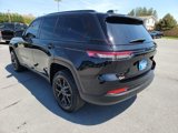 Used 2024 Jeep Grand Cherokee Altitude image 4