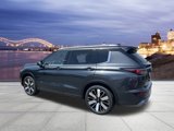 New 2025 Mitsubishi Outlander SEL image 3