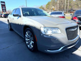 Used 2019 Chrysler 300 Touring w/ Chrome Appearance Package image 4