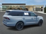 New 2025 Lincoln Navigator Reserve image 4