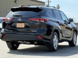 Used 2022 Toyota Highlander LE image 5