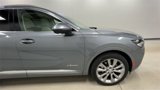 Certified 2022 Buick Envision Avenir w/ Technology Package II image 3