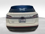 Used 2022 Lincoln Nautilus Reserve image 5