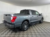Used 2023 Nissan Titan SV w/ SV Convenience Package image 3