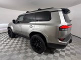 Used 2024 Lexus GX 550 image 4