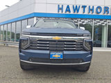 New 2025 Chevrolet Suburban Premier image 2